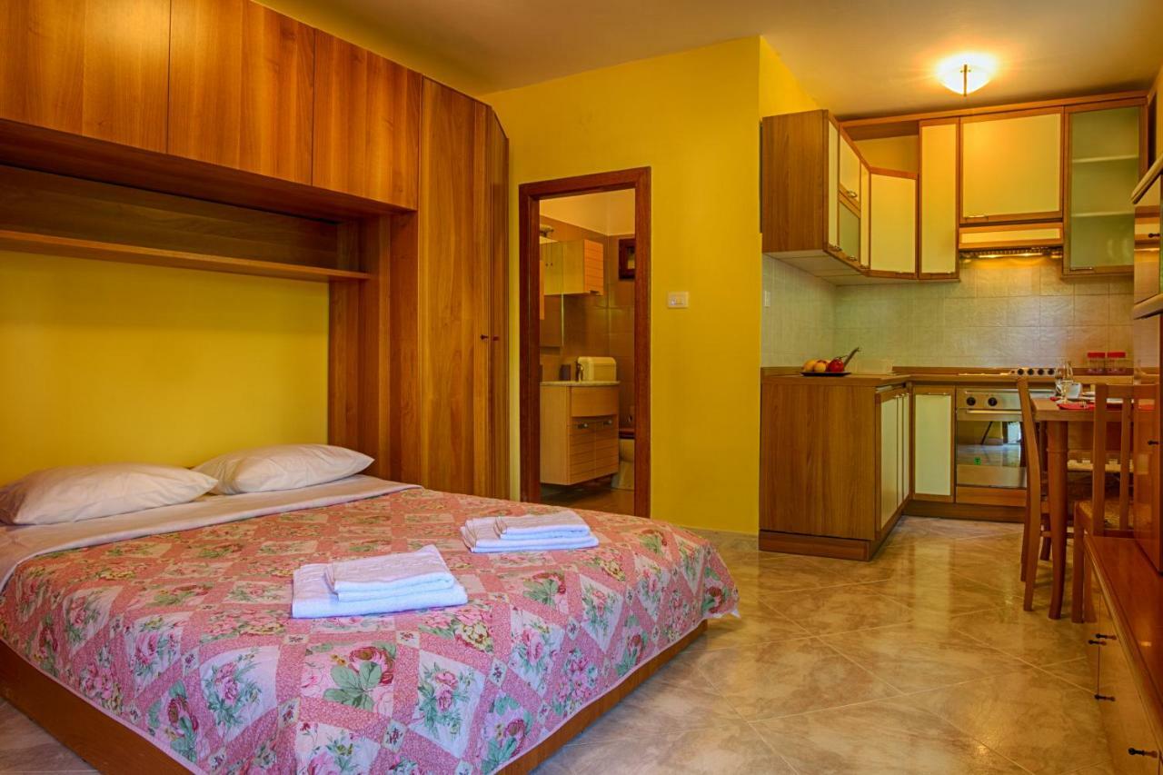 Apartments Medena 마툴지 외부 사진